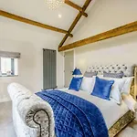 2 Bed In Skipton Oc-82602 *