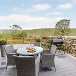 2 Bed In Skipton Oc-82602 *